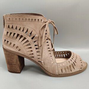 $130 VINCE CAMUTO Tarita Cutout Back Zip Booties Sandals Boho Western Taupe 8.5